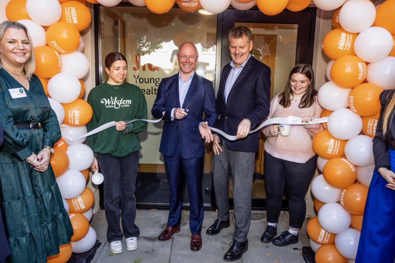 CEO_JigsawYMH's tweet photo. Thank you @DonnellyStephen for officially opening @JigsawYMH in #Wicklow. Great drive by &amp; support from the whole community to achieve a #youthmentalhealth service for #youngpeople in #Wicklow #Bray @hse_ymh https://t.co/tAk5xiJ9LD