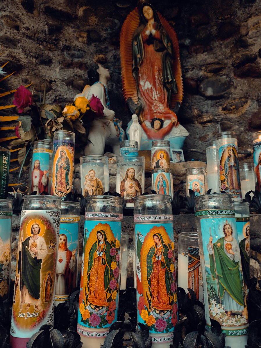 irvinngariman's tweet photo. #ElSantuariodeChimayo
The church has been compared to Lourdes, and the National Park Service has called it “one of the most important Catholic pilgrimage centers in the United States.” 
#IVLP #StateIVLP #WorldLearning #IVLPGlobalMoment https://t.co/iKH0iSUI5p