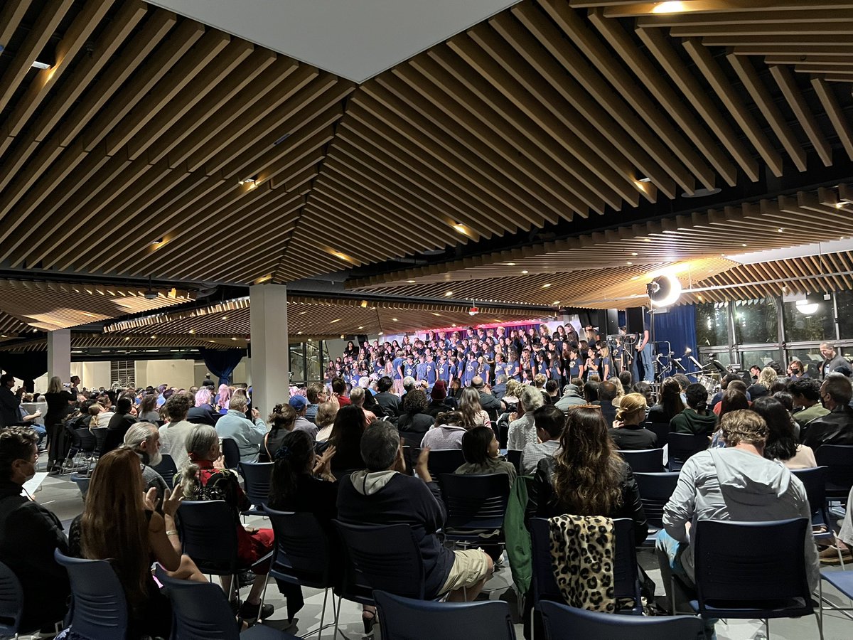 SamohiPrincipal's tweet image. In case you missed it, here are some clips of our talented choir students from Sweet Serenade this weekend. It was an amazing, uplifting evening put on by Mr. Huls and the Samohi Choir!  @SMMUSD