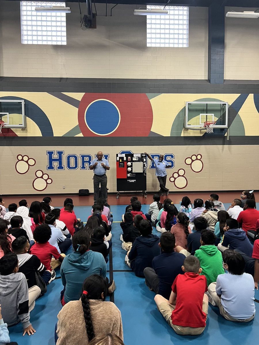 Horn STEM Academy Alief ISD tweet media