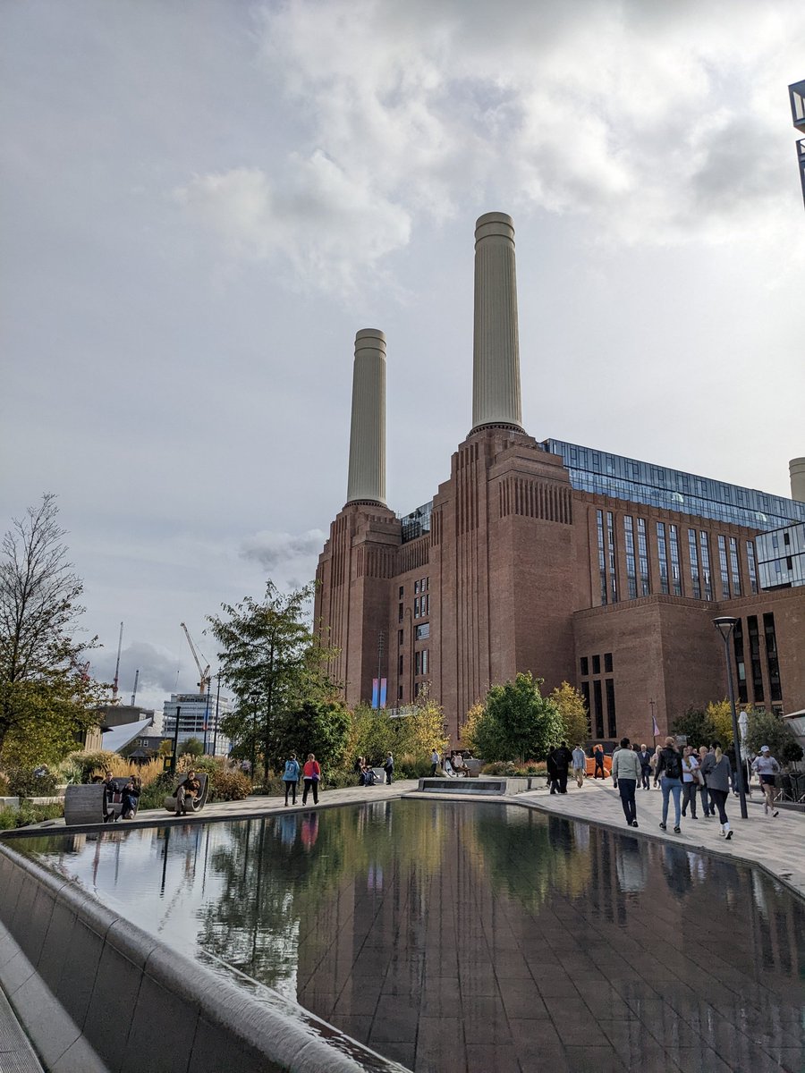 Loved my lunch time walk today @BatterseaPwrStn ♥️