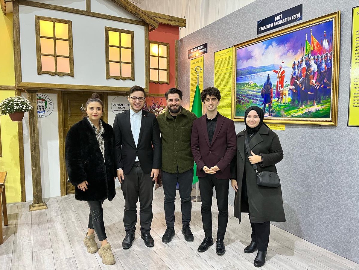 BBGencMeclis's tweet photo. Geçtiğimiz günlerde Yenikapı Etkinlik Alanında gerçekleştirilen Trabzon Günleri’ndeydik🚀

Nazik davetlerinden ötürü başta Bağcılar Trabzonlular Derneği Başkanı Ethem Coşkun Beyefendi’ye,
Bağcılar Trabzonlular Derneği Gençlik Kolları Başkanı Burak Atasoy Beyefendi’ye, https://t.co/sauSnzPhXN