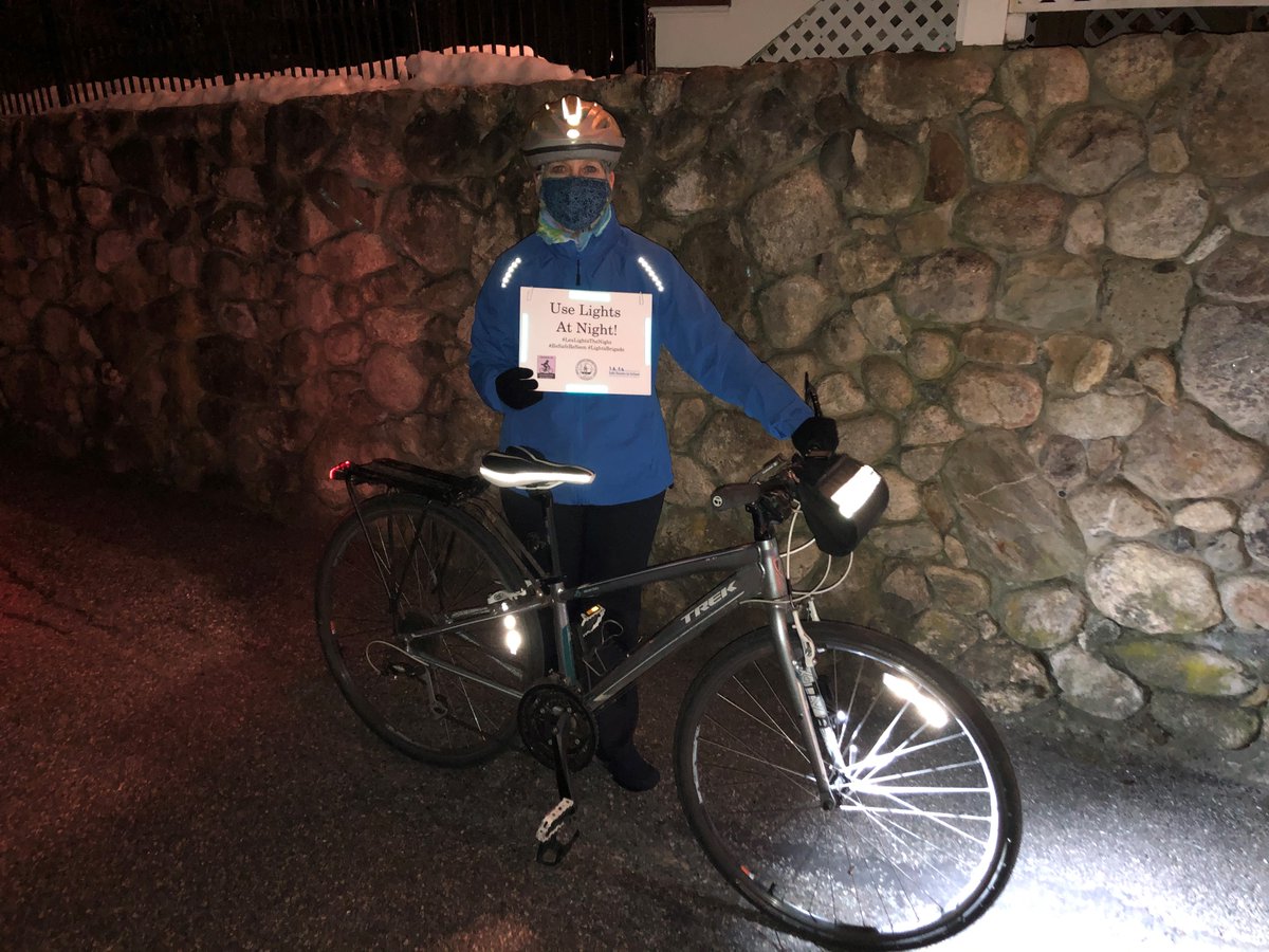 LexBikeWalkBus's tweet photo. #LexingtonMA #LightsBrigade on the Minuteman Bikeway behind the Lexington Depot TODAY 5:30-7:30PM!!! FREE bike lights and some reflective bands for cyclists who need them! Courtesy of Friends of Lexington Bikeways & Town. @MassBike @minutemanbiker @bikeminman @TownOfLexMA https://t.co/mv3rtkzObD