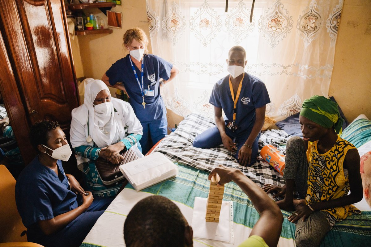 When a surgery cant change or save someone’s life, the palliative care team comes in to fill in the gap. In Rufisque, #Senegal, the whole team took some time to play Jenga after a patient visit home. Learn more: mercyships.org/what-we-do/sur… #GlobalHealth #PalliativeCare #MercyShips