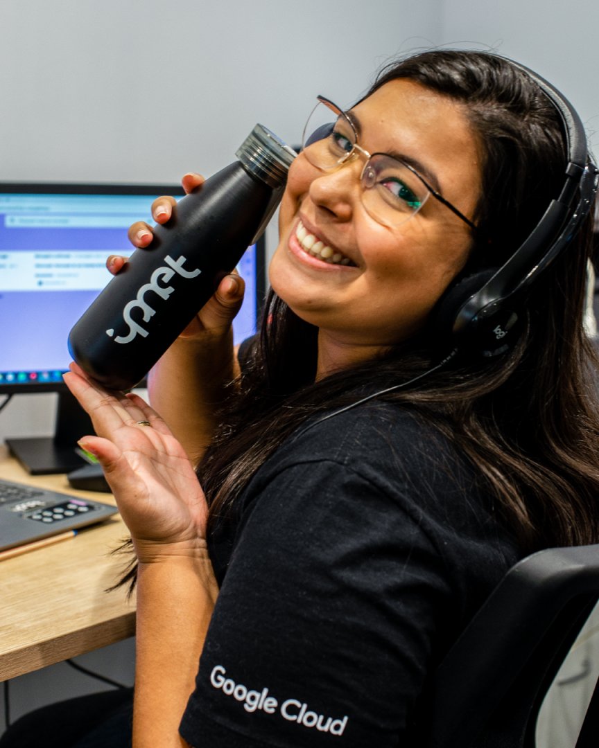 ipnet_cloud's tweet photo. Nunca vou me cansar de compartilhar com vocês a nossa garrafa. 💚

Falando em garrafa, você já se hidratou hoje? Se não, coloque aqui embaixo o horário que a IPNET te lembrou de beber água. 😂

#IPNET #lifestyle #água #hidratese #segundou https://t.co/zhKNAYMivw