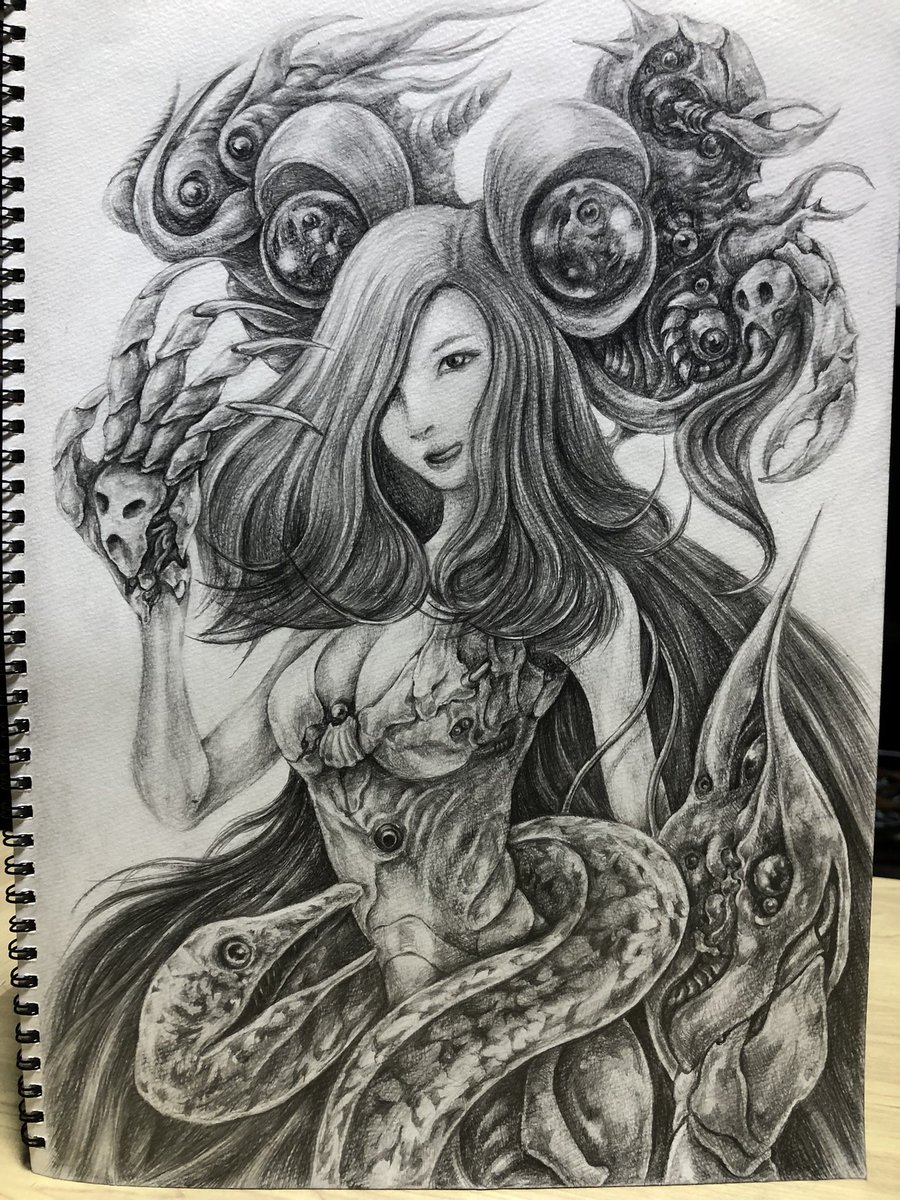 #絵描きさんと繋がりたい 
#アナログ画  #鉛筆画
#秋の創作クラスタフォロー祭り 
#Illustrations  #scifiart 
鉛筆画完成。もう少し寝かせてから定着液吹いてスキャンする。 