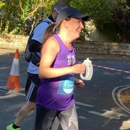 HomestartBCN's tweet photo. A massive WELL DONE to all our runners in yesterdays #oxfordhalf marathon! You all did an AMAZING job and we are in awe! 🙌🙌🙌 Hope the blisters aren't too sore today! https://t.co/Yf3OOWEFMz
