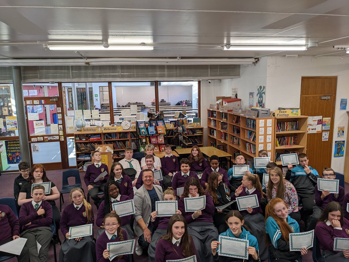 Thomondcclib's tweet photo. Great day of learning maths tricks with Leon Andersen in the library. We 💖 Maths Week! @MagicianLeon @ThomondCommColl @jcsplibraries https://t.co/7QRb03C2fr