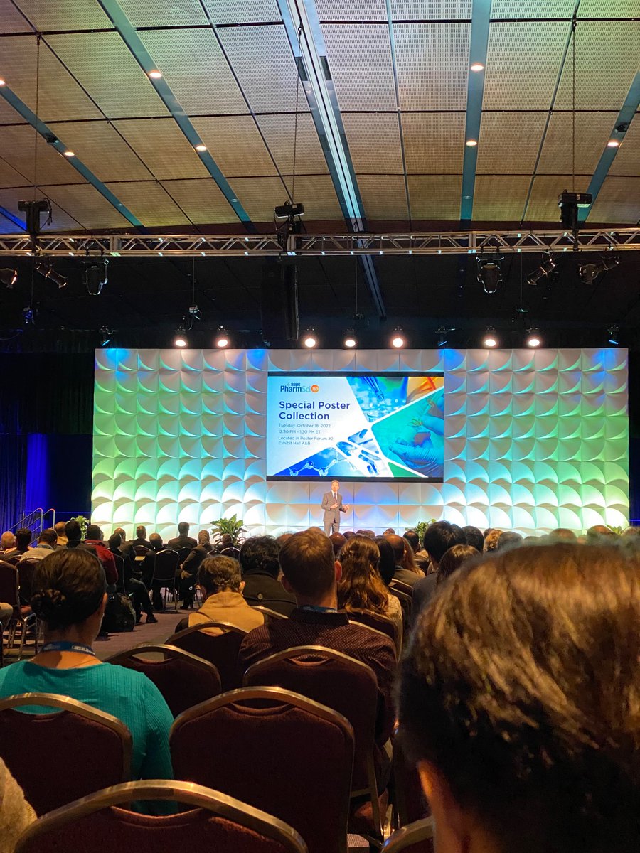 mackyavalley's tweet photo. Looking forward to the exchanging of ideas with fellow formulation scientists for the next three days!  @ryanfdonnelly receiving the meritorious manuscript award for using two photon polymerisation 3D printing to make highly accurate dissolvable microneedles arrays! #PharmSci360 https://t.co/LGakk0DVNI