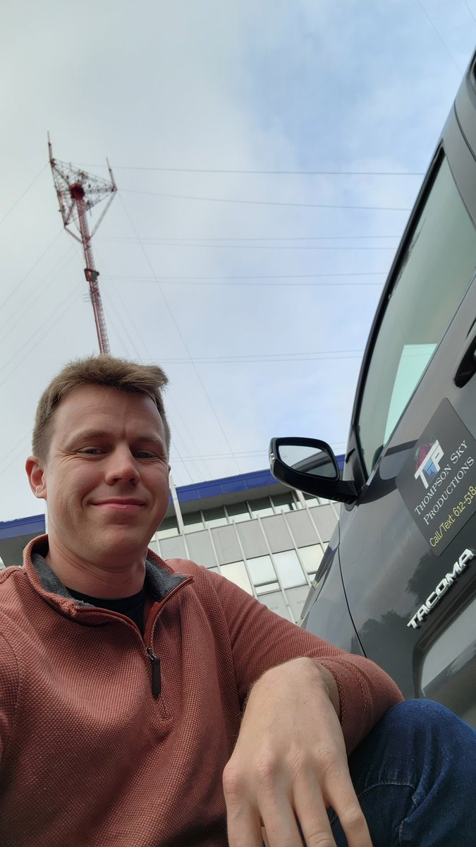ThompsonSkyPro's tweet photo. Just finished live on air with Justin, Scott, and Speigel! Now to go to the roof for a video segment! https://t.co/QsJMGplQ4V