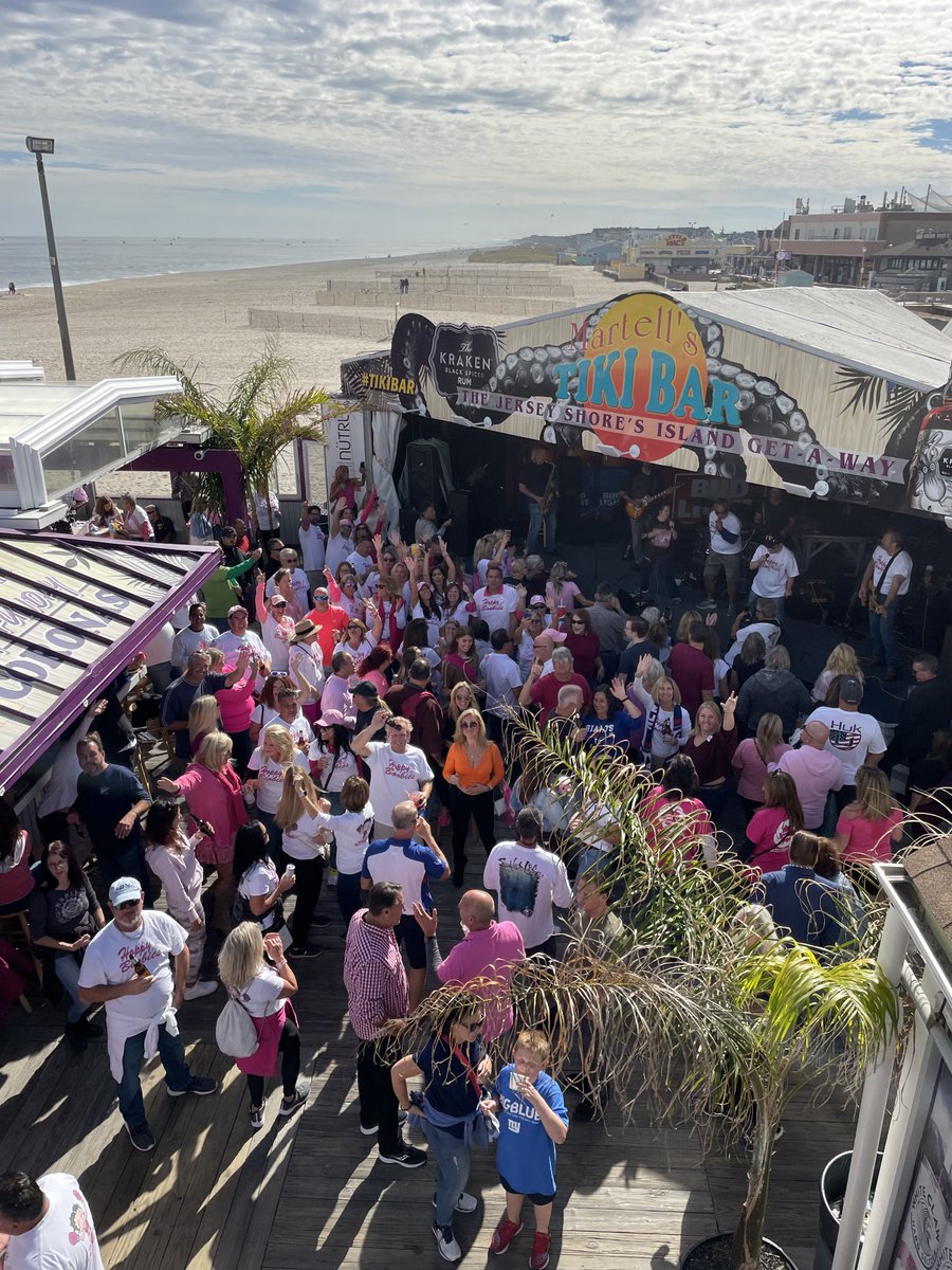 What an amazing turnout we had yesterday!💝Thank you to everyone that participated in the <a href="/AmericanCancer/">American Cancer Society</a> <a href="/MakingStrides/">Making Strides Walk</a> walk and joined us after! A big shoutout to the Hoppy Boobies team for their amazing efforts.👏