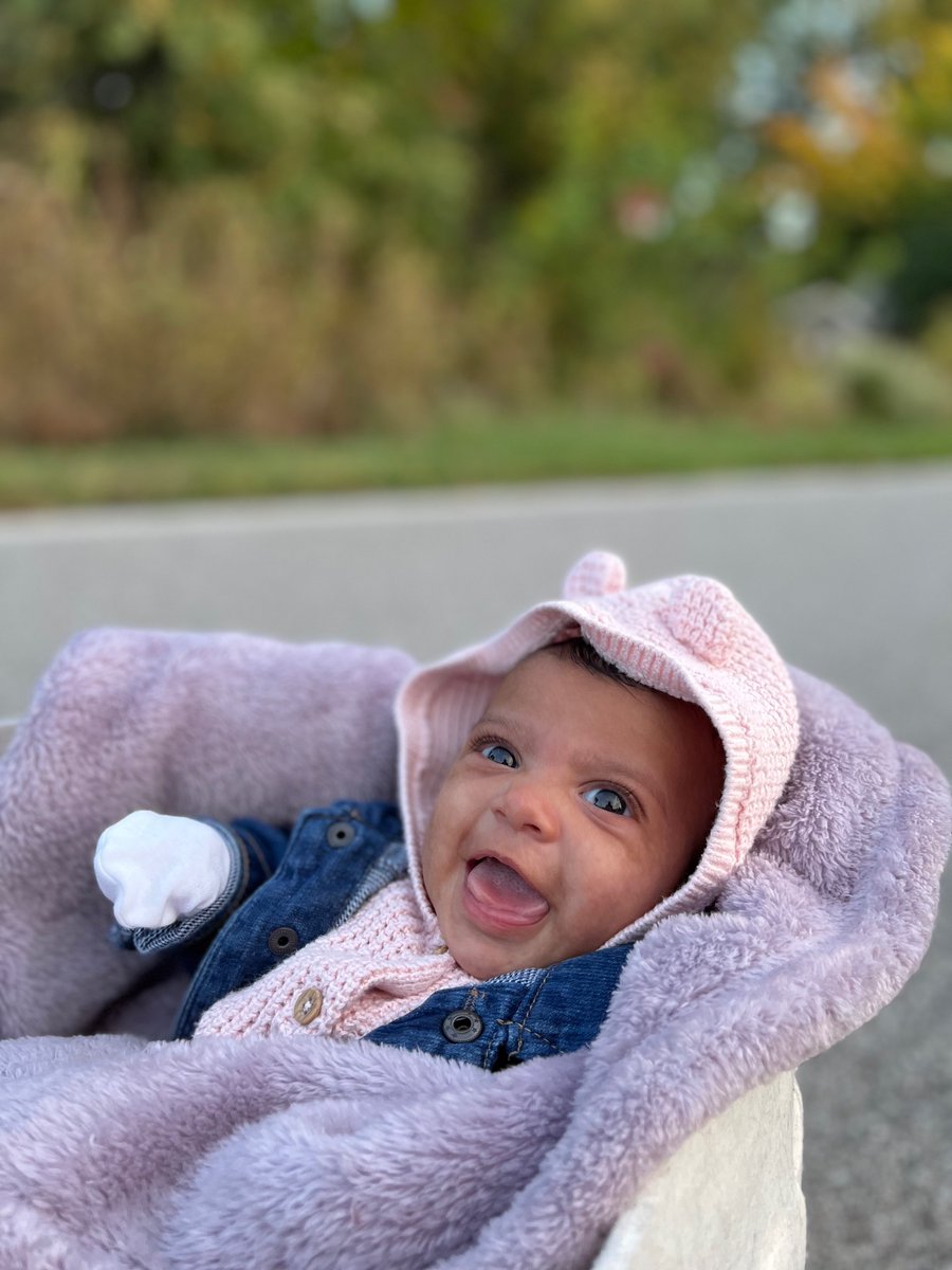 shealeooo's tweet photo. lil baby picture update https://t.co/VDwNi3h3E5