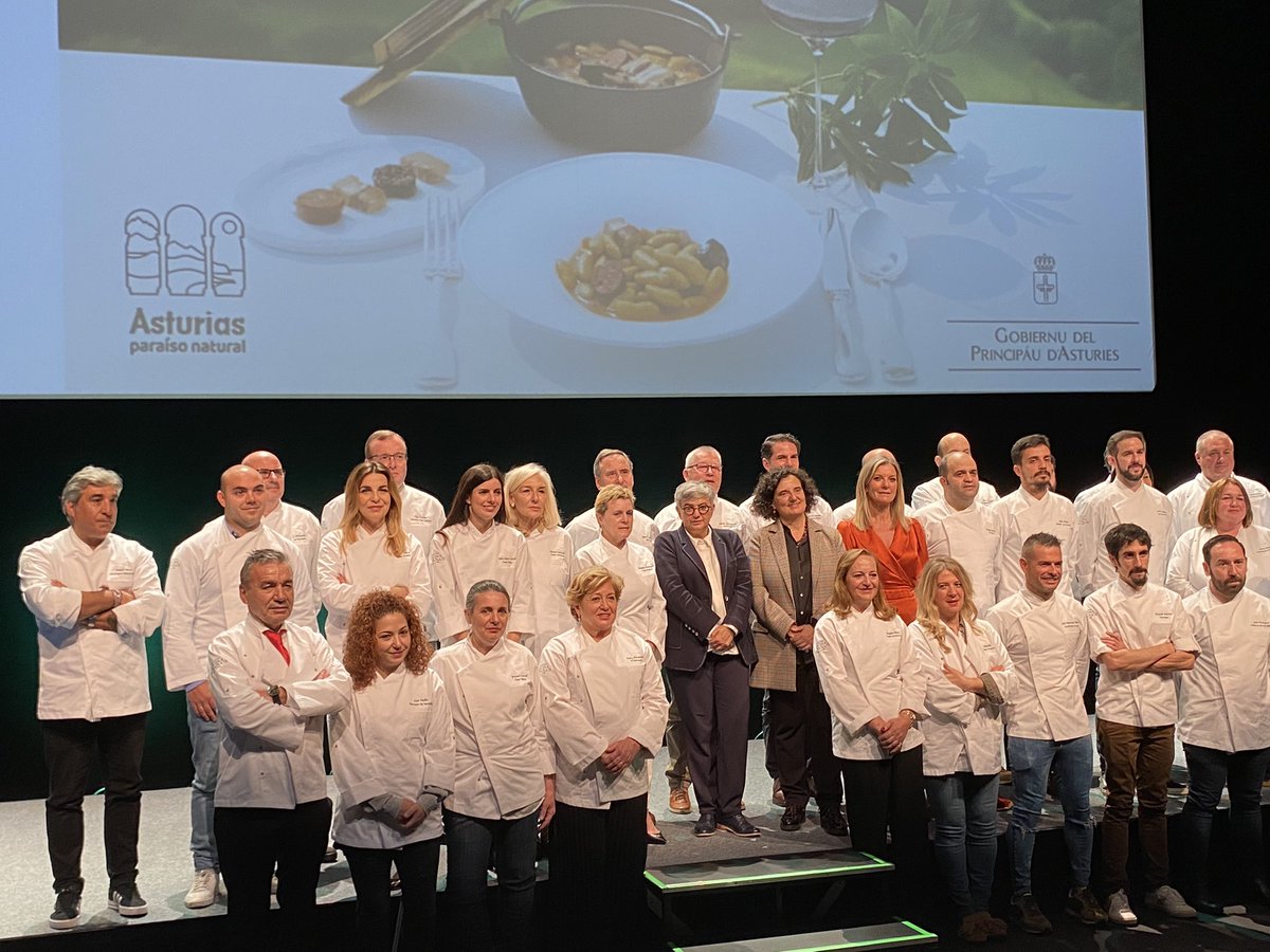 🧄🥕El Principado quiere atraer visitantes + allá  del verano y para ello se apoya en uno de los puntos fuertes de #Asturias: la comida+paisaje.

🍎 “Cocina de paisaje” hace de cocineros y guisanderas embajadores de la cocina arraigada al campo y al territorio. #cocinadepaisaje