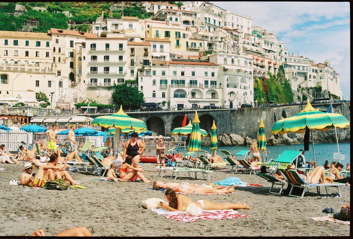 tomassfernandes's tweet photo. Amalfi Coast, Italy on 35mm https://t.co/47xtfPcXjy