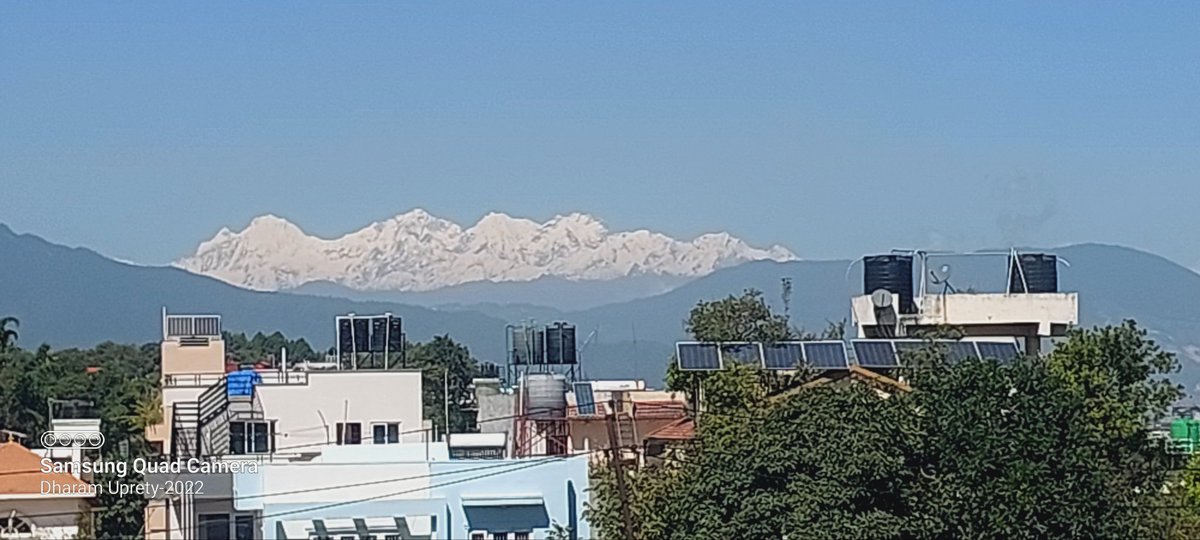 Soon after the withdrawal of monsoon from Nepal 15-26 October, the snowfed Himalayas are well visible from Kathmandu. Monsoon rain has some positive impact in reducing air pollution. #Kathmandu #AirQuality @DharamUprety