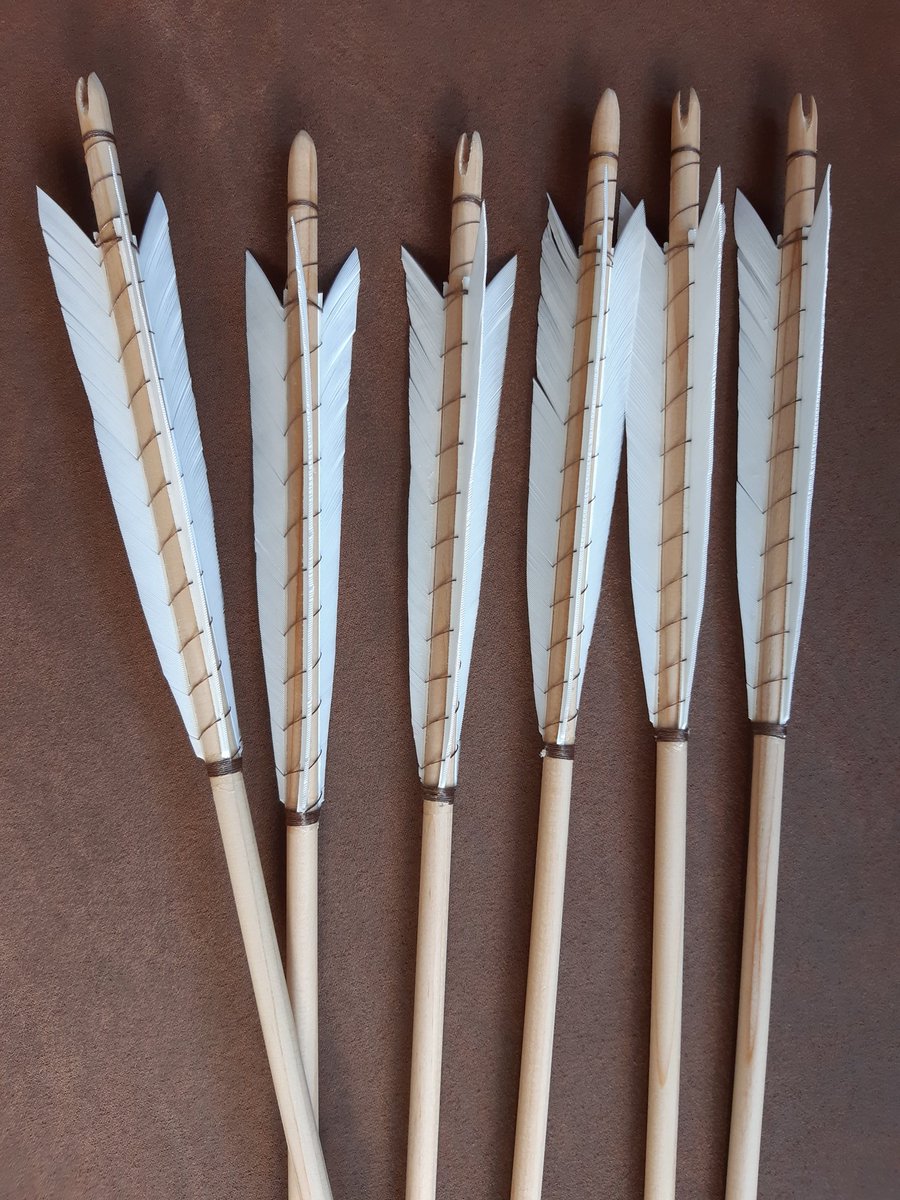 AlanBumford's tweet photo. Love the craftsmanship gone into the making of new arrows. #Englishlongbow https://t.co/uA14HO8ARD