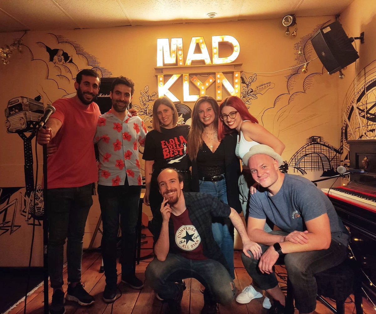 AntoniaOpenMic's tweet photo. ¡Mil gracias a @andhillebrand @anitinita_ @geniamaligna @JavierAlbaDAlba @MarisaMananos @Soymikelbermejo por venir a probar el  domingo 9 al @AntoniaOpenMic! 😍😍 (Que no había dicho nada hasta hoy 🤦‍♀️)

DOMINGOS • 20:30H • MADKLYN

ENTRADAS BARATICAS 🎟️ 
https://t.co/zouGFyX0j2 https://t.co/xHUUquhwrL