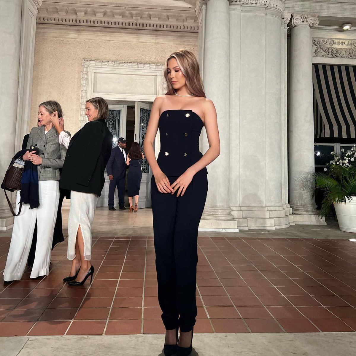 Eileen Gu 谷爱凌 tweet media