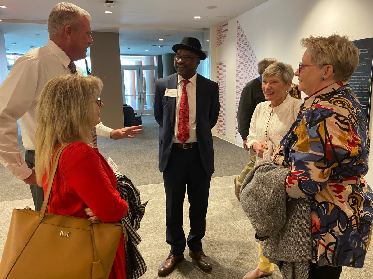 The School of #SocialWork @illinoisstateu honored Dr. Zosky and Kim Klepec as alumni during the #redbirdhomecoming Alumni Luncheon. Here they are catching up with Vice President for Academic Affairs and Provost, Dr. Aondover Tarhule. #illinoistateu