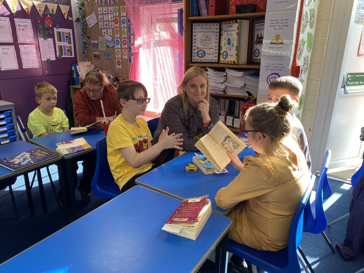 HtMrsc's tweet photo. We are WILD about reading @wild_bank https://t.co/Kg2pejnUnB
