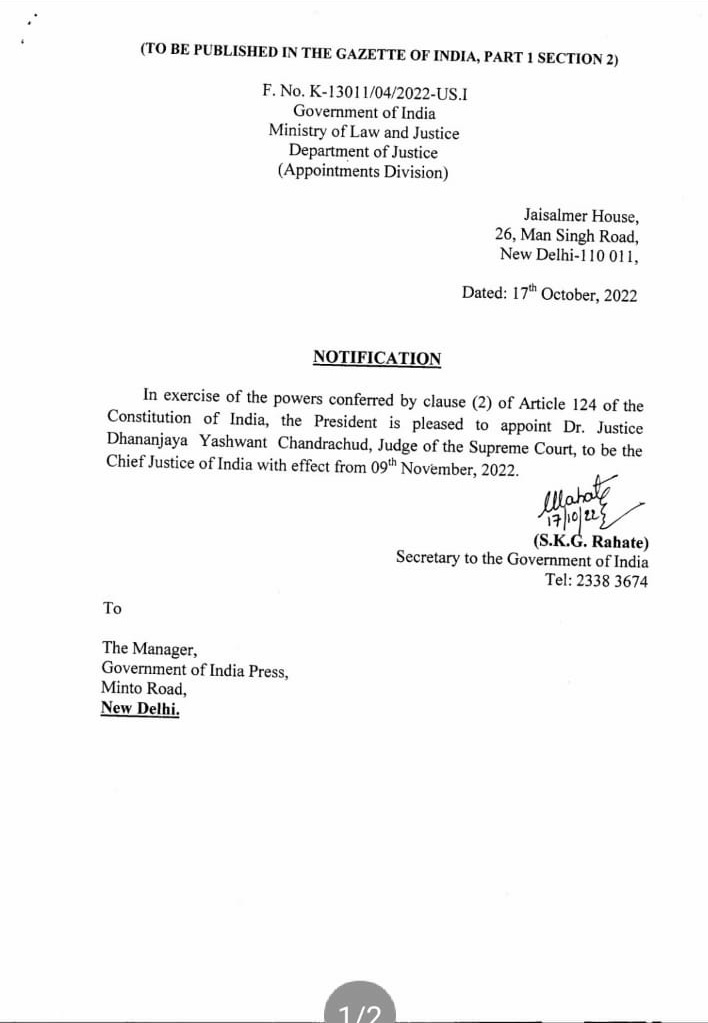 LexterzOfficial's tweet photo. J. DY Chandrachud to be CJI with effect from 9th Nov, 2022.

@PMOIndia @pib_law @rashtrapatibhvn

#SupremeCourtOfIndia #India https://t.co/kVhPXDoua7