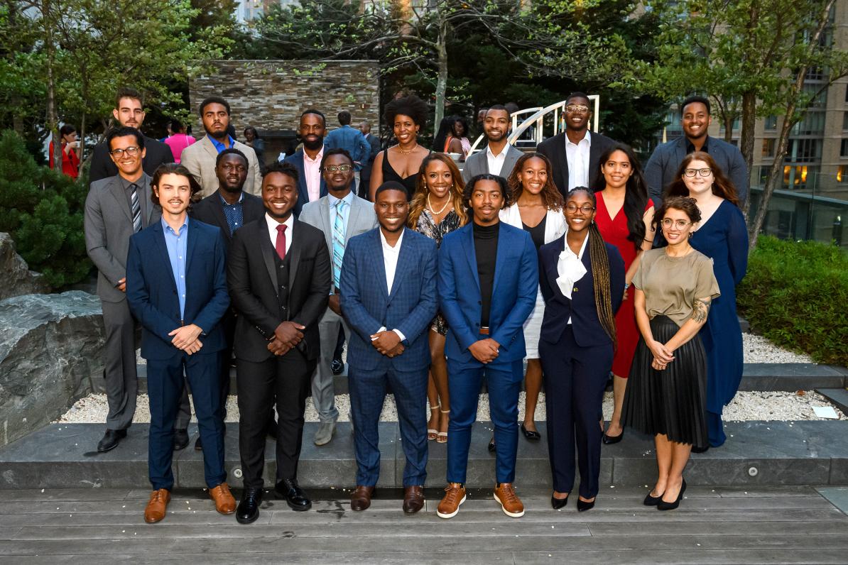 JohnsHopkinsEHE's tweet photo. The Vivien Thomas Scholars Initiative creates pathways for exceptional students from #HBCU and minority-serving institutions to pursue PhDs in #STEM 

Applications for the 2023 cohort due Dec. 1.   https://t.co/zjhW9VWw8x

Our 2022 cohort! https://t.co/sI6CdR76L7