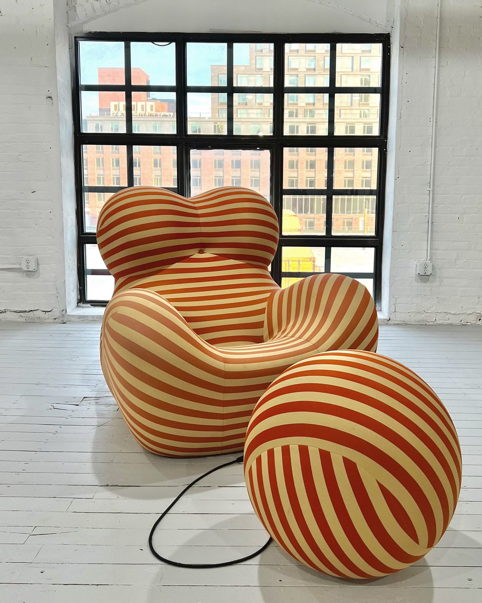 upcurated's tweet photo. Vintage Gaetano Pesce for B&amp;b Italia serie up 2000 Prop rental is now available for short-term and long-term sets 

📍 @upcurated studios Greenpoint Brooklyn 

#vintagefurniture #interiordesign #productionset #1dibs https://t.co/fN34GOwsuB