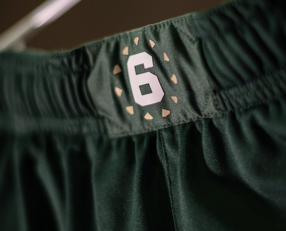 Nick DePaula on X: FIRST LOOK: The Boston Celtics will begin the NBA  season in jerseys honoring Bill Russell. The new “City Edition” uniforms  were designed with Bill's involvement over a year
