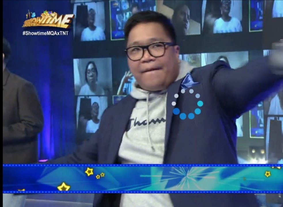 FarfarA76597096's tweet photo. @itsShowtimeNa now watching from KUWAIT CITY 🇰🇼 4:45pm kuwaiti time the rockers I love @theitchyworms and #RockSteddy Rock'N'Roll let's rock the show hehe @jugsjugsjugs @teddspotting @AmyPCastillo @vicegandako @ogiealcasid @anakarylle @jhongsample @ryanbang @jackiegirlg https://t.co/1GRsuG7dT8