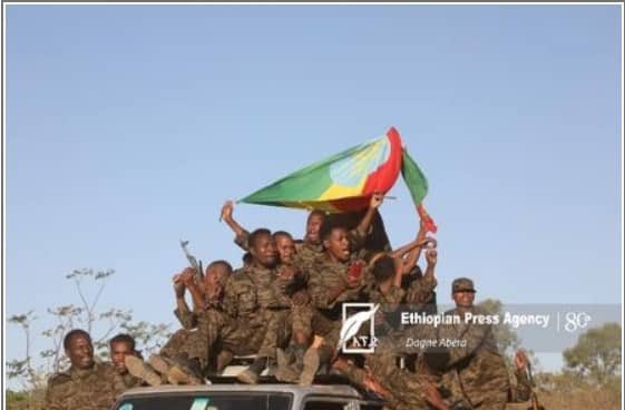 SuleimanAbdell7's tweet photo. ሰበር መንግስት በትግራይ ክልል የሚገኙ አየር ማረፊያዎችን ሙሉ ለሙሉ ለመቆጣጠር የሚያስችለውን ስራ ሰርቶ ጨርሷል።
#TPLFTerroristGroup #EthiopiaPrevalis https://t.co/hnkOmjuTuT