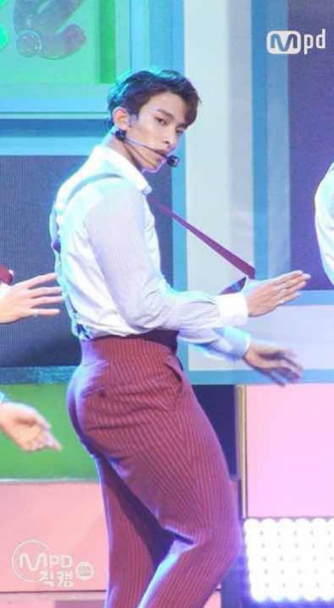 JHANLVR's tweet photo. Best ass in kpiop https://t.co/H6B9NysBOh