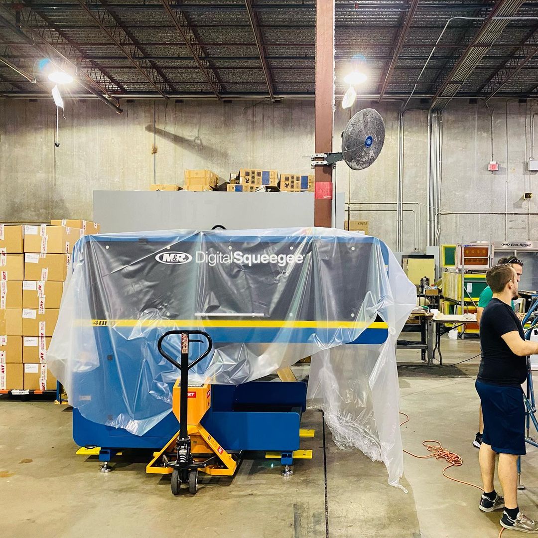 mrcompanies's tweet photo. Another DS-4000 Digital Squeegee hybrid delivered! 🤟🎉
Congratulations @aktenterprises and thank you for your support 💙
#MRBlueCrew #DigitalSqueegee #Screenprinting #hybridprinting #printlife #screenprintlife #screenprintingshop https://t.co/Sf5w7ssZrN