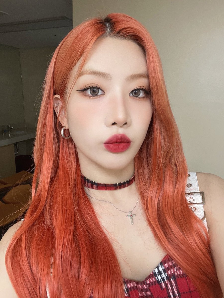 [#김립 / #KimLip] 두달 넘게 소중한 추억 만들어줘서 고마워요🖤

#이달의소녀 #LOONA