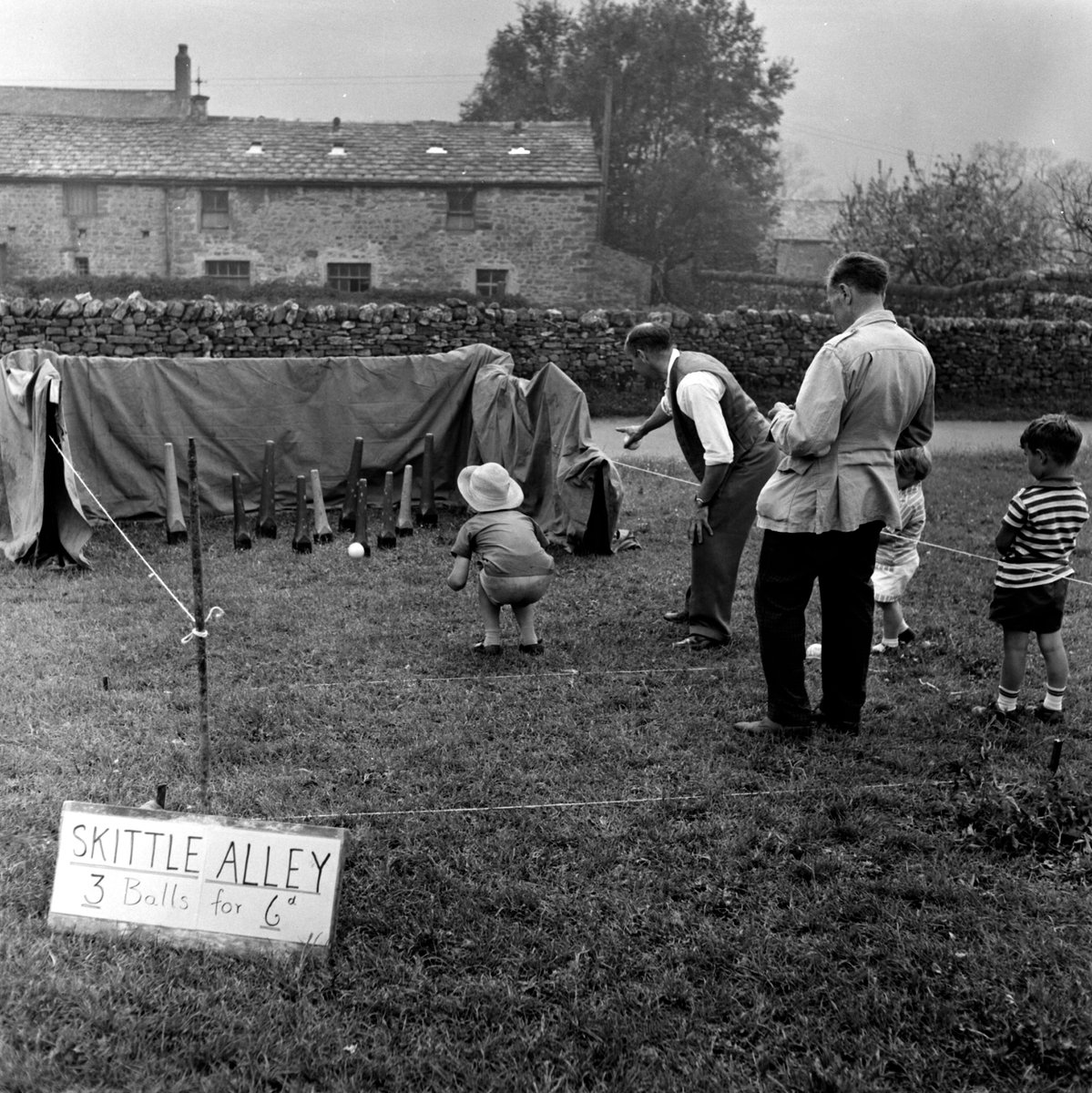 nyccarchives's tweet photo. Annual fairs are still an important part of life in many rural communities, bringing people together for some well-earned leisure time after busy farming periods. We love the skittle alley on offer at #Buckden Fair in the 1960s #EYACommunity https://t.co/BIkHPkcAWY