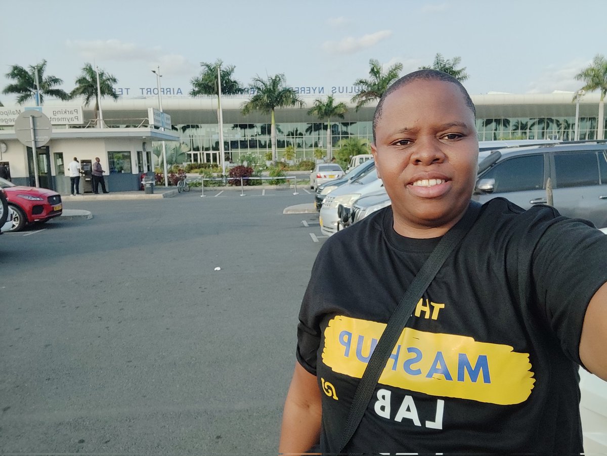 PetaTabu's tweet photo. EBB >> KGL >> DAR! Been a minute Dar, let's do this💪.
#KariakooDerby #PitchsideInDar. https://t.co/l9eF3LkZDB