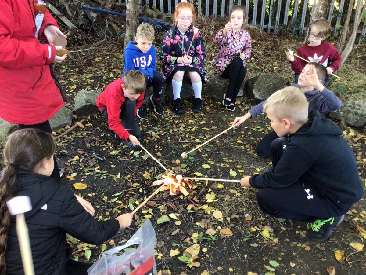 Ms_Middleman's tweet photo. @YsgolEmmanuel Forest art, smores and team games today in Forest School 🌳🔥 https://t.co/EofsBPQndF