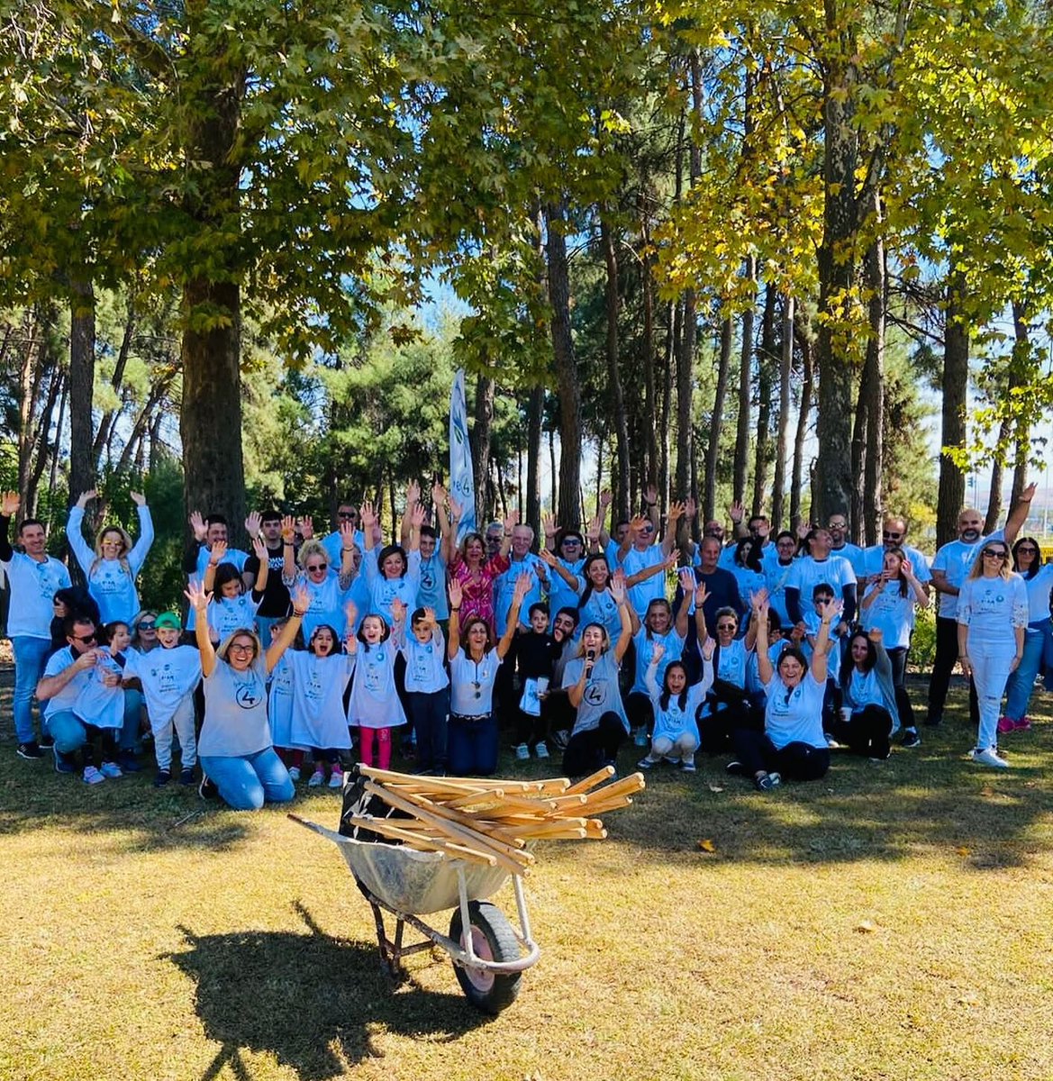 OfficialWe4all's tweet photo. Our team started from Creta, Agios Nikolaos, Chania, Heraklion with our environmental initiative “Green Future” and ended up in Serres for a beautiful treeplanting action, while at the same time we were making Attica greener. #we4all #environment #school #training #trees #Greece https://t.co/Y6EtPYrWF3