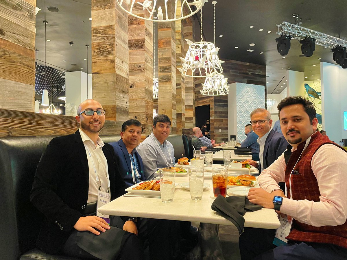 drkunalsharma's tweet photo. Day one at #pathologyvisions with some of my dearest &amp; leading pathologists with pioneering work. Good workshops by #Akoyabiosciences, @Visiopharm, @proscia and #Paigeprostate 
@mydermpath @ALBoothMD #matthewhanna #drmani #dranilparwani 
@dpatweet 
#drkunalsharma https://t.co/mPDcXojRay