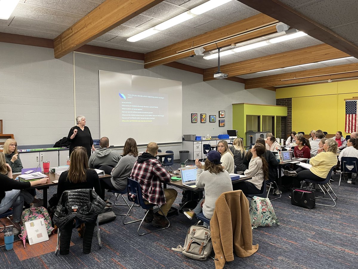K-5 teachers learning from <a href="/franmcveigh/">Fran McVeigh</a> and collaborating to refine our conferring compliment and teaching point practices. <a href="/SolonCSD/">Solon CSD</a>