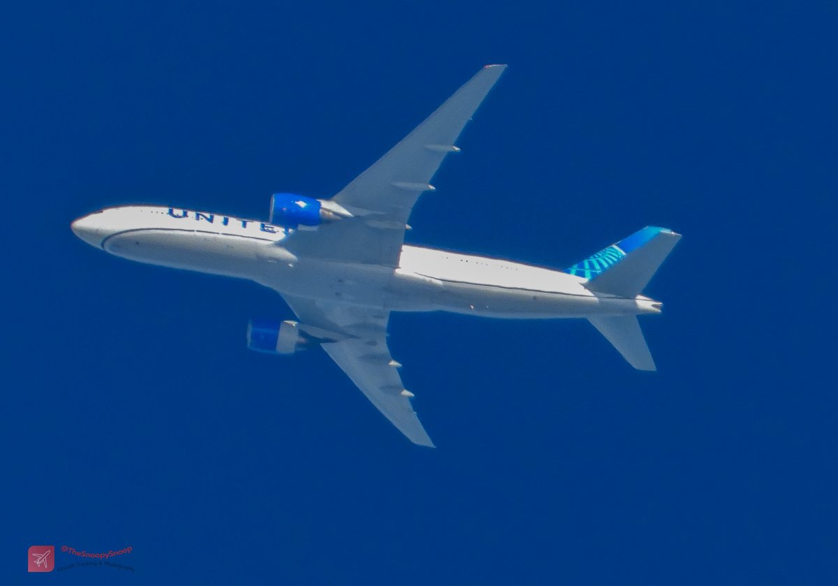 TheSnoopySnoop's tweet photo. Couple playing follow-my-leader today
#DL31 🇺🇸 Delta Air Lines B767 N840MH, 32,000ft, 489mph, LHR/ATL
#UA107 🇺🇸 United Airlines B777 N791UA 34,000ft, 515mph, MUC/IAD
#AvGeek #planespotting #Nikon #p1000 https://t.co/tignwNcrla