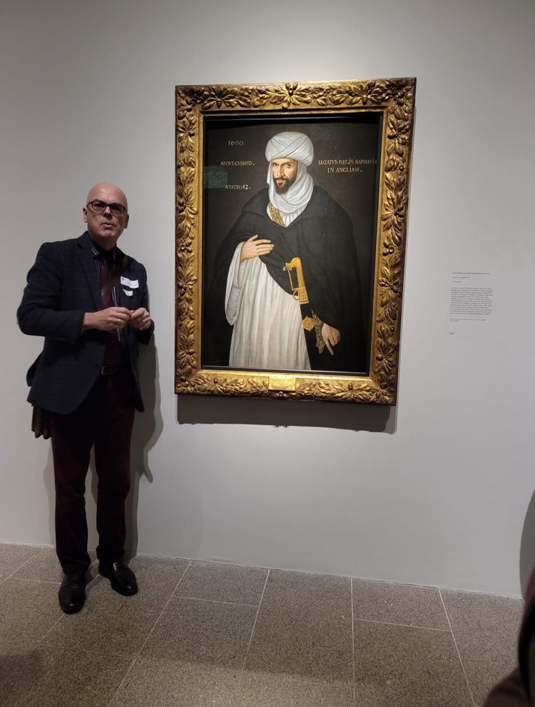 ShakesInstitute's tweet photo. Our Director Prof. Michael Dobson was delighted to be at @metmuseum’s #MetTudors exhibition to see the painting of the Moroccan ambassador to Elizabeth I’s court that we have loaned to the Met. #NYC https://t.co/fMahJ0quKO