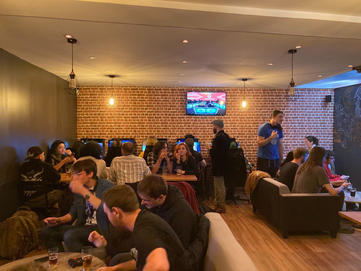 WarpZone eSports Bar tweet media