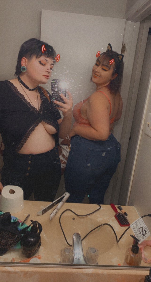 XgooddarlingX's tweet photo. Just a couple of milfs #milf #goth #gothicgirl 

https://t.co/1lKb9oJXax https://t.co/o4GYgMi2ZS