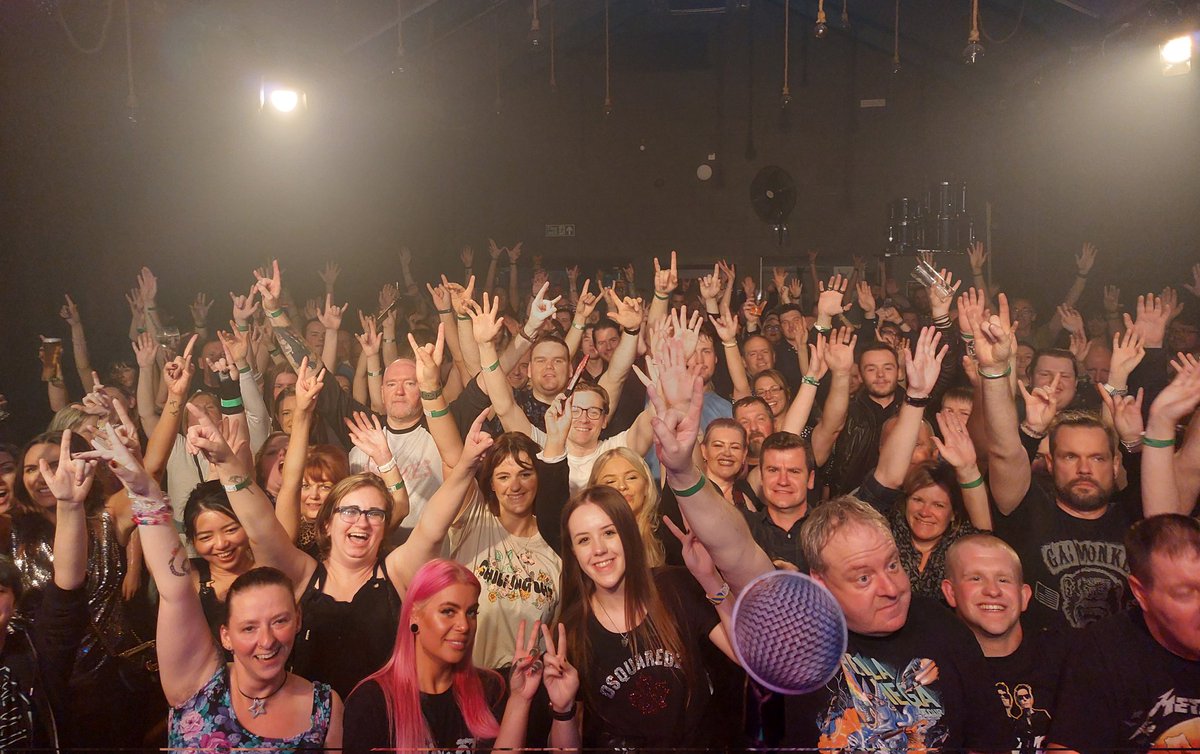 Green Haze (@greenhazeband) on Twitter photo Preston - you SOLD OUT the <a href="/newcontinental/">Роксолана Рябченко📪🤾</a> last Saturday!
Here's a photo below of all your beautiful faces. Keep an eye out for the truly epic mosh-pit video of Minority in the coming days 🔥🤘
We will see you all again next year for another round of Green Day shenanigans! Preston - you SOLD OUT the <a href="/newcontinental/">Роксолана Рябченко📪🤾</a> last Saturday!
Here's a photo below of all your beautiful faces. Keep an eye out for the truly epic mosh-pit video of Minority in the coming days 🔥🤘
We will see you all again next year for another round of Green Day shenanigans!