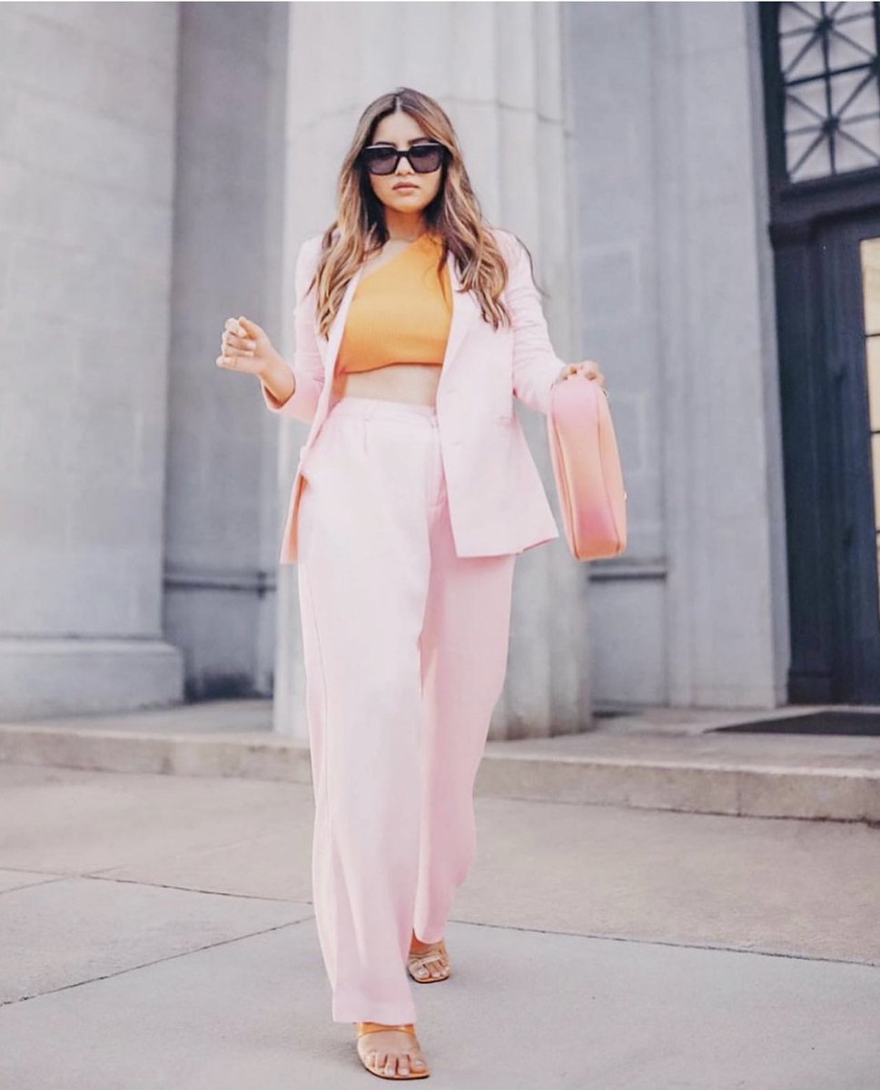 Boss moves 💕👊🏼 @thegeminiallure takes care of business in the Le Boss Blazer + Le Boss Pants ✨ tap for details and now available on <a href="/neimanmarcus/">Neiman Marcus</a> ! #plasticfree