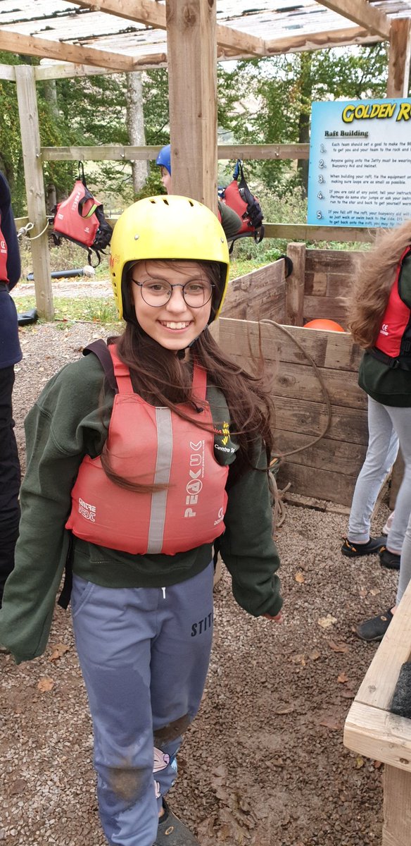 LongshawJuniors's tweet image. Raft Building