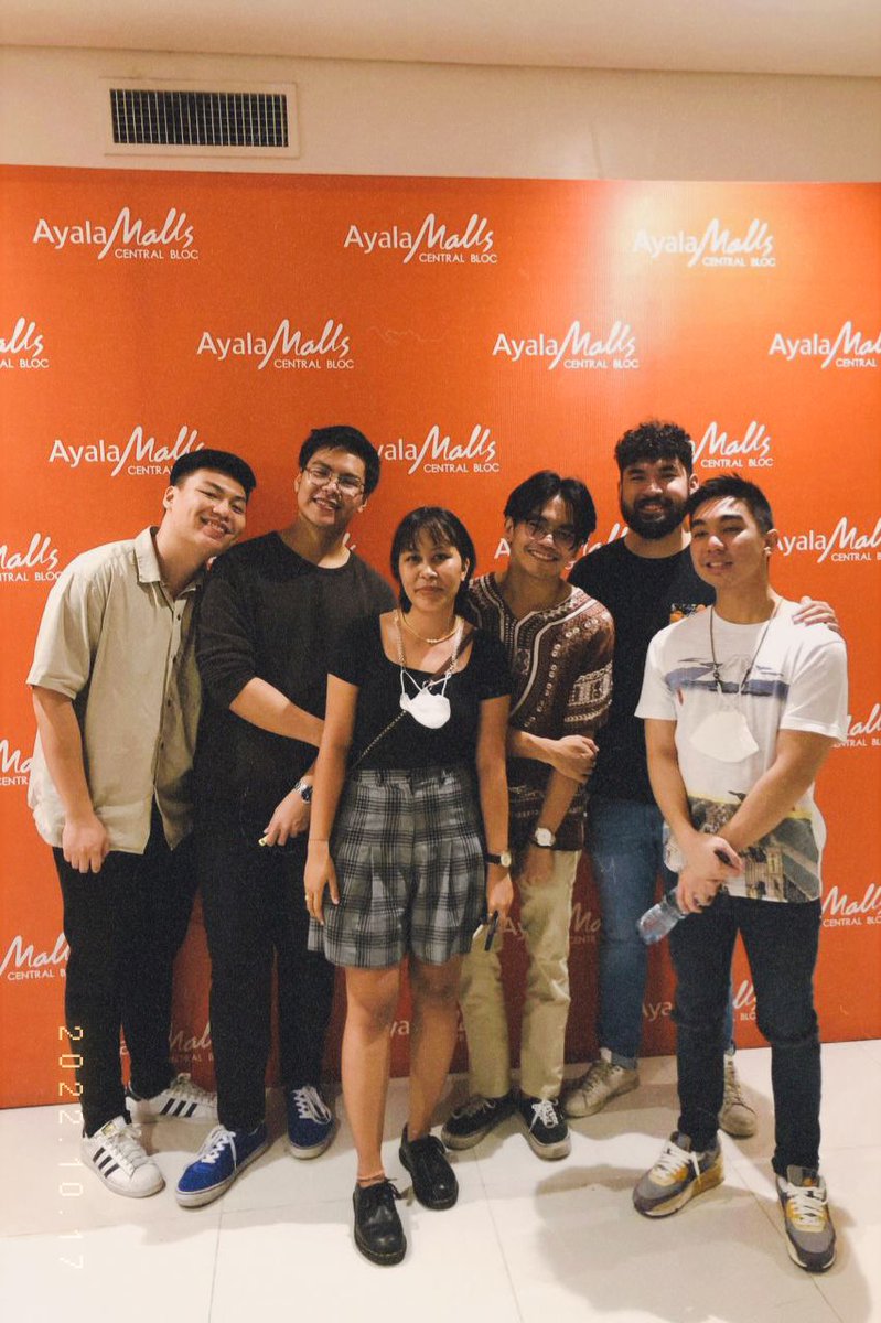 sirenagraphy's tweet photo. A heart shaped arrow through my chest moment. 💘

Day 2 of @lolaamourmusic #FallenTour in Cebu. Might need a few days (or weeks?) to process that this finally happened after how many times @poooynters and I wished for it. 😭 https://t.co/WRKSCdsPhM