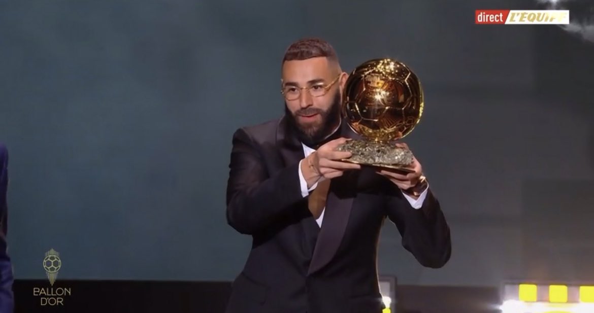 AdriRM33's tweet photo. THE KING @Benzema 🤍 https://t.co/i3nu9CIXG7