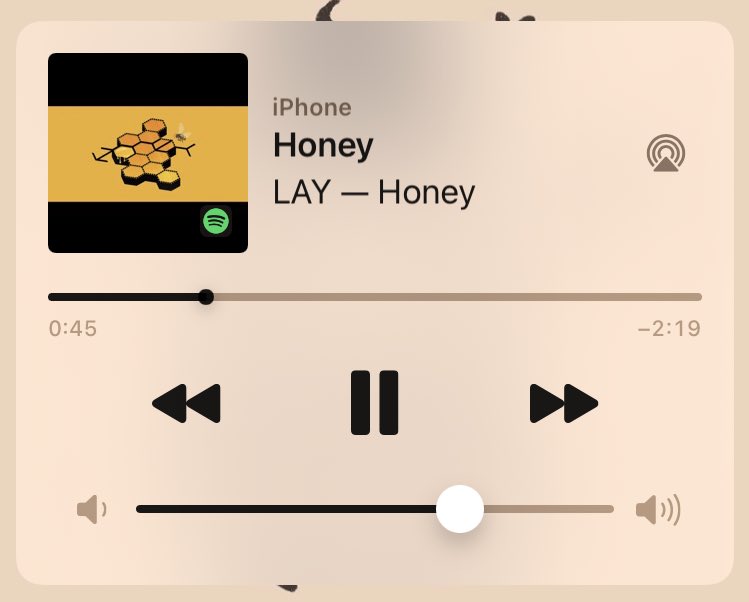 sumayah_al's tweet photo. #تجمع_الاكسوالز #EXOLStreamingParty @weareoneEXO https://t.co/z2l4CO2vwp