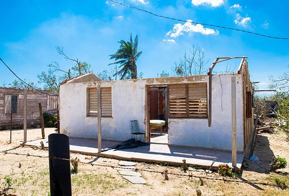 Sistema de Naciones Unidas dona planta potabilizadora de agua 💦 para damnificados por el #HuracánIan en #PinarDelRío, #Cuba🌱. 🇨🇺👇

bit.ly/3S7tx9c